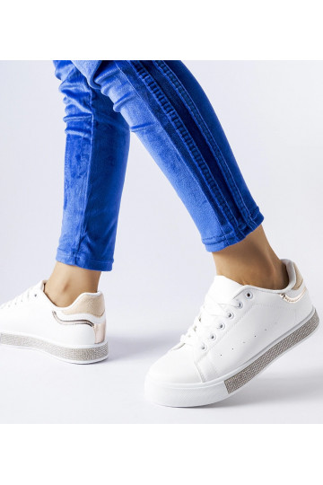 Baskets blanches et beiges...