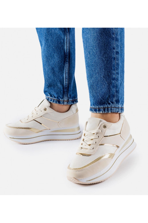 Baskets beiges sur la plateforme Nutter
