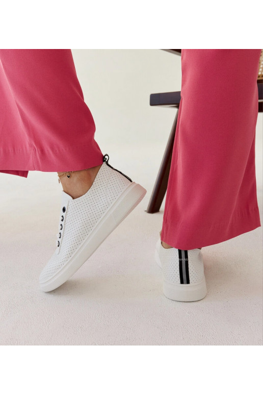 Baskets blanches en cuir écologique...