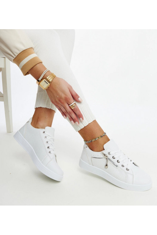 Chaussures de sport blanches...
