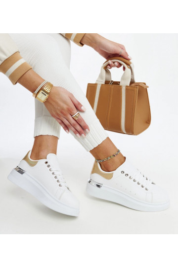 Chaussures de sport... 2