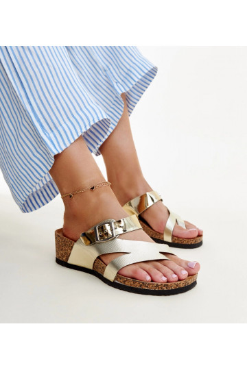 Sandales compensées... 2