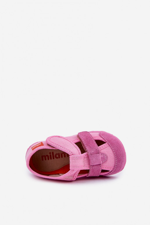 Chaussons Milami Puéril avec attaches adhésives couleur rose Reathiana Chaussons Milami Puéril avec attaches adhésives couleur rose Reathiana