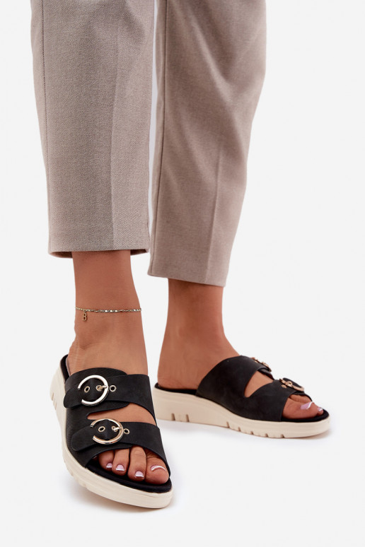  Pantoufles pour femmes Sur un coin avec boucles couleur noire Hellexia