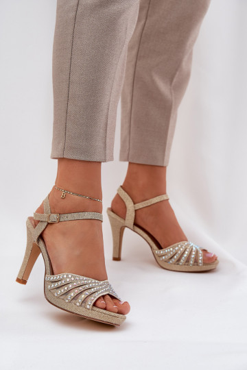 des sandales avec des talons fins Avec décoration Et des paillettes D&A MR1038-33 couleur dorée