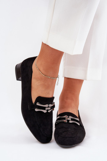 Mocassins avec des ornements Activé Subtilm Obcasie en daim écologiqueoÀe couleur noire Pillitha 2