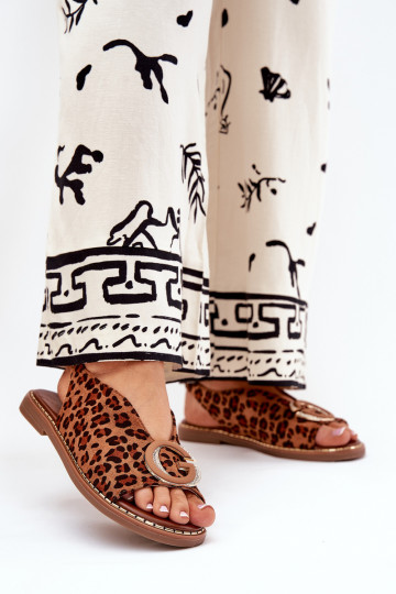 Sandales plates avec des ornements avec des motifs en fourrure de léopard marron Haliones 2