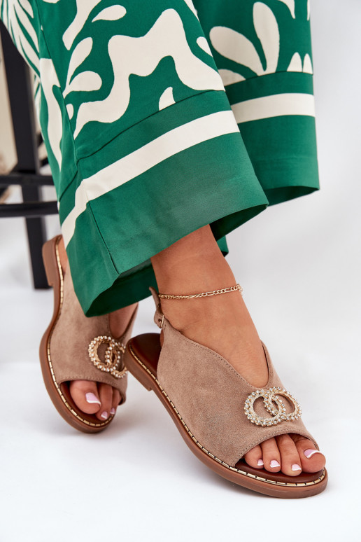 Sandales pour femmes avec des ornements avec des talons larges en daim écologiqueoÀe beige Ralisses