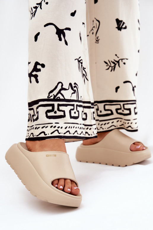 Pantoufles légères Pantoufles pour femmes avec une plateforme Big Star RR274A569 beige
