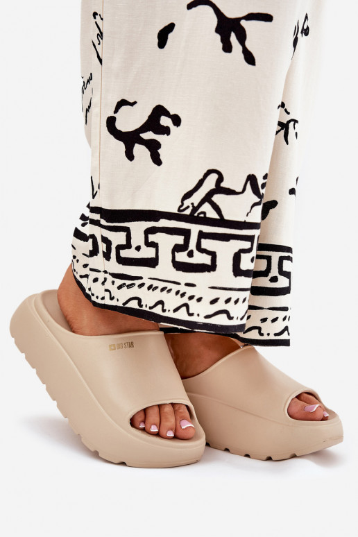 Pantoufles légères Pantoufles pour femmes avec une plateforme Big Star RR274A569 beige