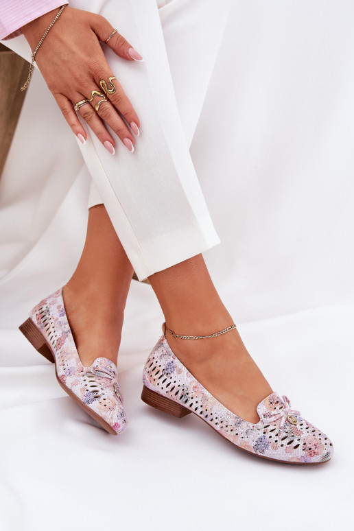 Ballerines ajourées avec des rubans avec des fleurs en daim écologiqueoÀe Couleurs différentes Amepitrea