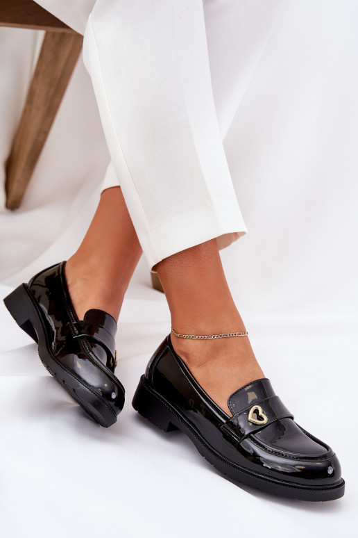 Mocassins laqués Féminin Avec le coeur S.Barski HY51-379 couleur noire Mocassins laqués Féminin Avec le coeur S.Barski HY51-379 couleur noire