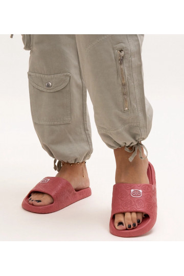 Sandales en mousse rouges...
