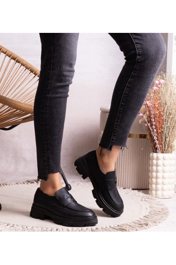 Chaussures à lacets noires en cuir éco Kirna