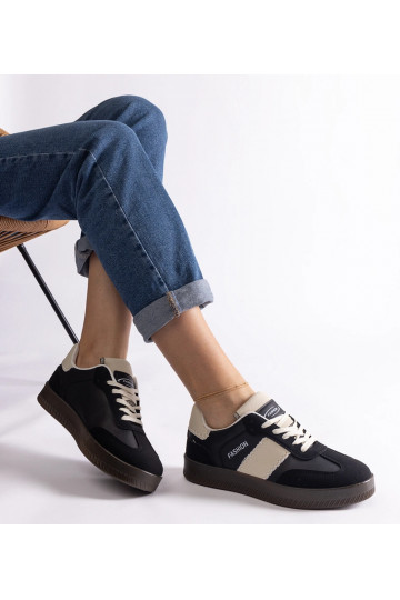 Baskets noires sur...