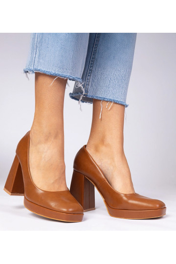 Escarpins marron à talon... 2