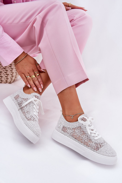 avec des éléments ajourés Baskets Féminin avec une plateforme couleur blanche Aranelith avec des éléments ajourés Baskets Féminin avec une plateforme couleur blanche Aranelith