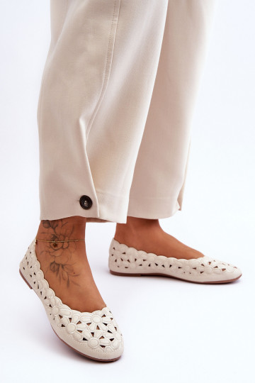 Chaussures ajourées brillantes beige Visionary