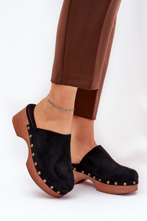 Sabots Pantoufles pour femmes avec des rivets en daim écologiqueoÀe couleur noire Ellason Sabots Pantoufles pour femmes avec des rivets en daim écologiqueoÀe couleur noire Ellason