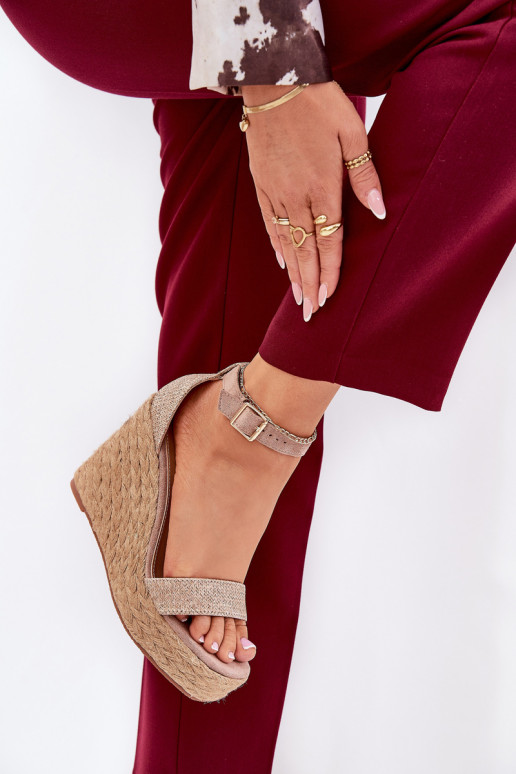 Sandales pour femmes Sur un coin Avec tresse couleur kaki Adelio Sandales pour femmes Sur un coin Avec tresse couleur kaki Adelio