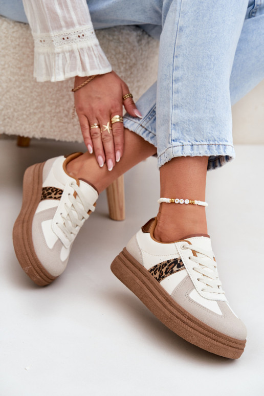 Féminin Chaussures modèle baskets avec une plateforme avec des motifs en fourrure de léopard beige Lincidi Féminin Chaussures modèle baskets avec une plateforme avec des motifs en fourrure de léopard beige Lincidi