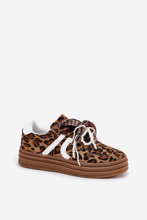 Chaussures modèle baskets Féminin avec des motifs en fourrure de léopard avec une plateforme avec de beaux détails marron Vinnes Chaussures modèle baskets Féminin avec des motifs en fourrure de léopard avec une plateforme avec de beaux détails marron Vinnes