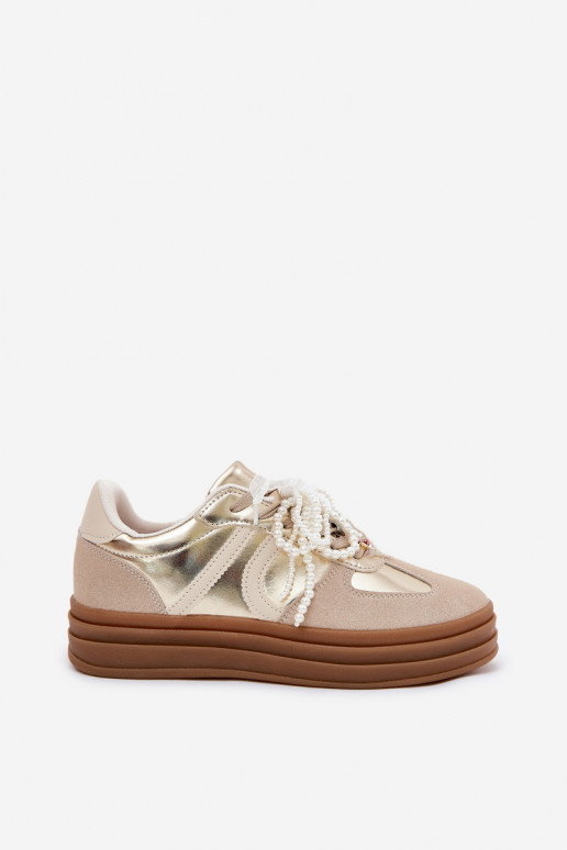 Chaussures modèle baskets Féminin avec une plateforme avec de beaux détails beige-couleur dorée Vinness Chaussures modèle baskets Féminin avec une plateforme avec de beaux détails beige-couleur dorée Vinness