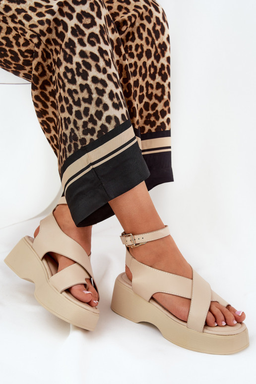 Sandales pour femmes avec une plateforme I Koturnie Eko Peau beige Tenzorus