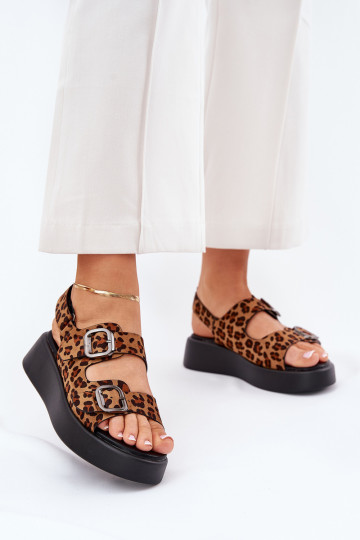 Sandales pour femmes avec une plateforme I Koturnie avec boucles avec des motifs en fourrure de léopard marron Genorre 2