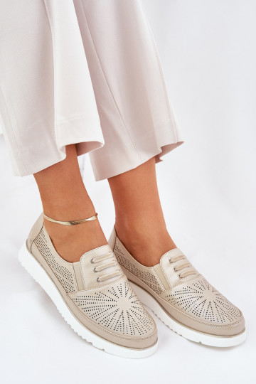 chaussures Féminin Un modèle convaincant avec des éléments ajourés couleur dorée Azethia