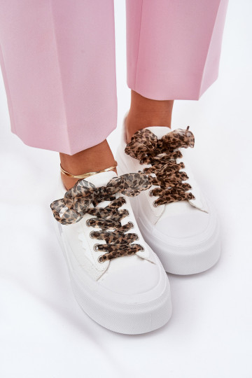 Chaussures de loisirs avec une plateforme Avec des décorations Laçagem couleur blanche Zidora 2